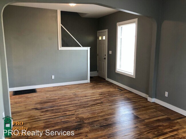 Building Photo - 3 br, 1 bath House - 1520 Dayton Ave