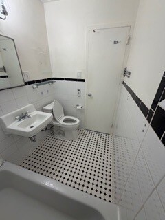 Building Photo - 1121 Arlington Blvd