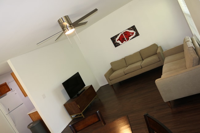 Photo - 594 W Moan Pl Townhome