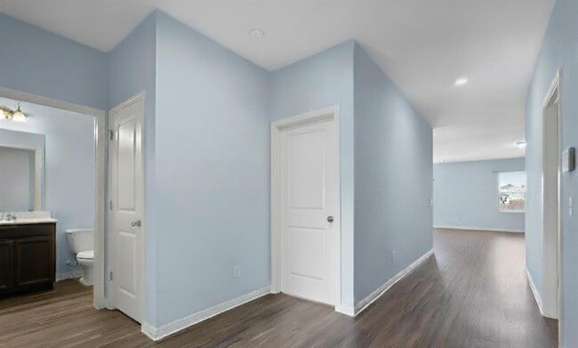 Building Photo - 13100 John Calhoun Dr