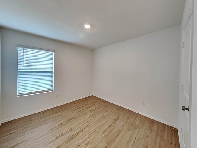 Foto del edificio - 22263 Stoney Ravine Dr