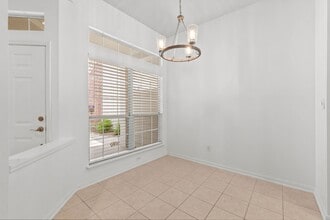 Building Photo - 72 S Piper Trace