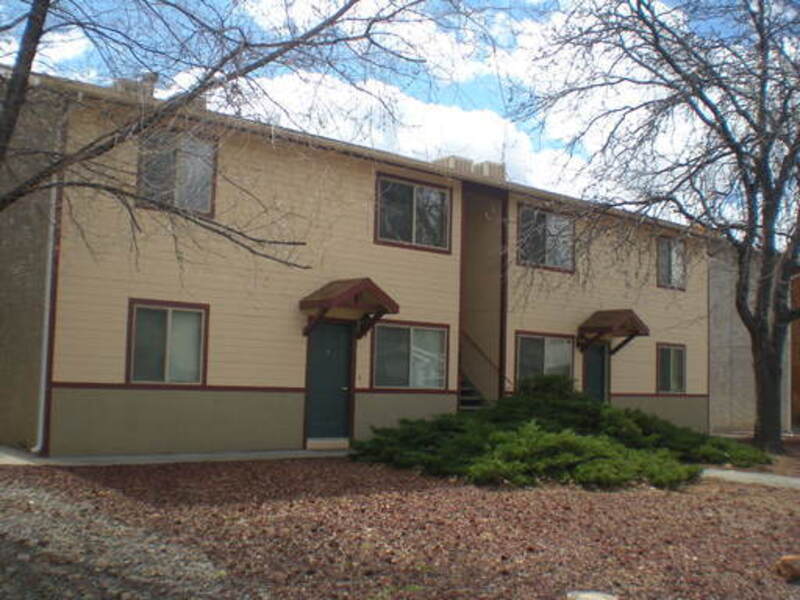 Primary Photo - 1625 White Ave
