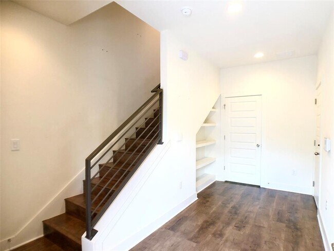 Foto del edificio - 3007 E 12th St