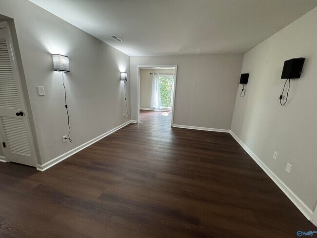Foto del edificio - 2009 Colony Dr SW