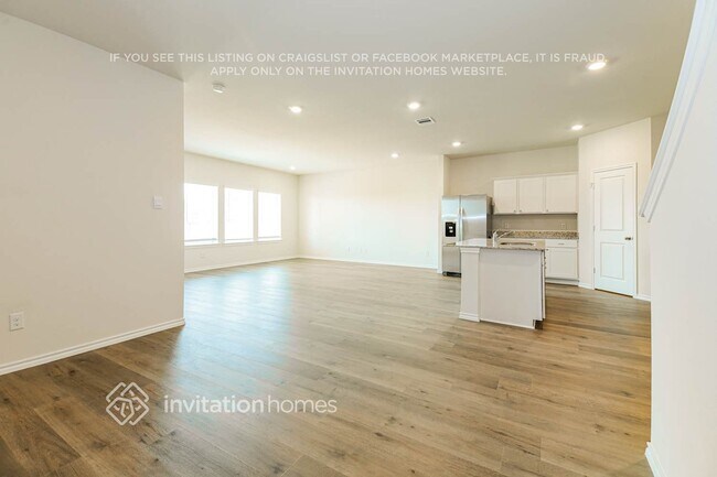 Building Photo - 1805 Topaz Trl