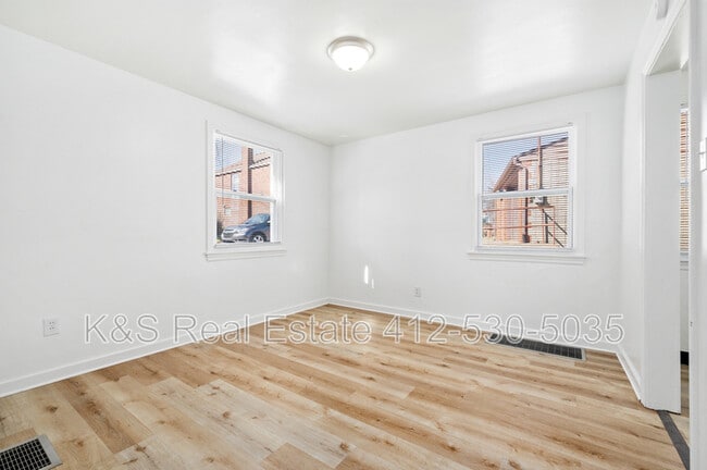 Foto del edificio - 209 Hurston Way