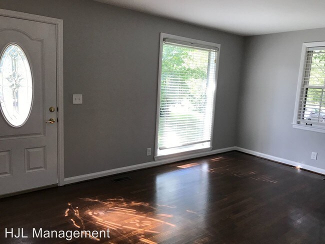 Foto del edificio - 2 br, 1 bath House - 221 McGavock Pike