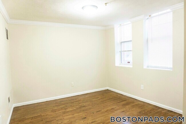 Building Photo - 712 Shawmut Ave