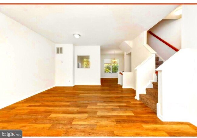 Foto del edificio - 4302 Normandy Ct