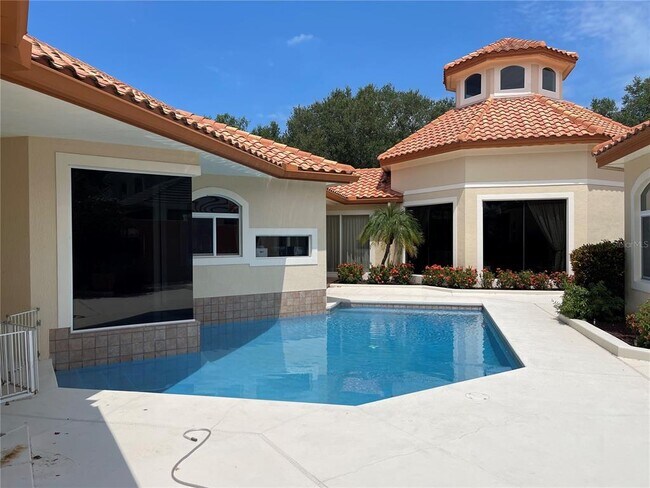 Foto del edificio - 7460 Park Springs Cir