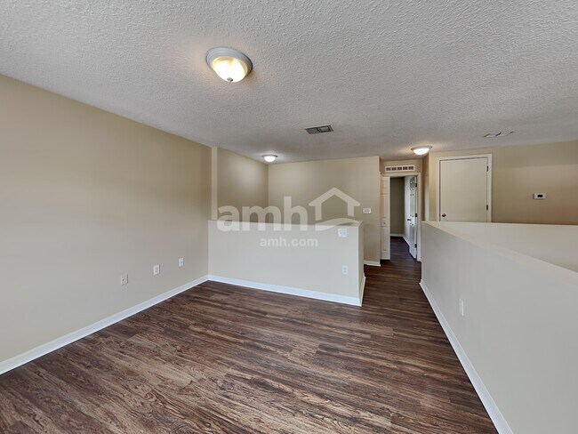 Foto del edificio - 8741 Merseyside Ave