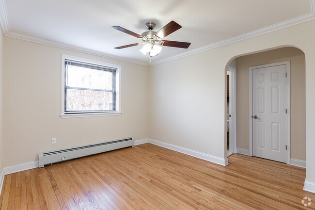 Dining Room - Englewood Village, LLC