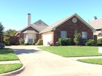 Foto principal - 4620 Booth Dr