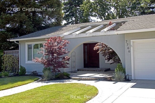 Building Photo - 7766 Chestnut Way