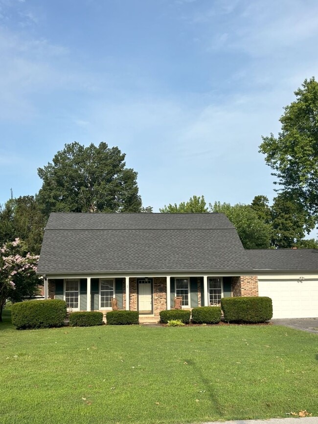 Building Photo - 707 Cottonwood Dr