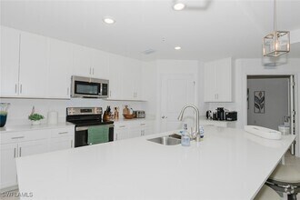 Building Photo - 5433 Double Eagle Cir