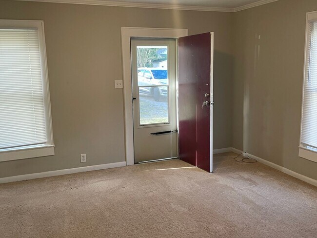 Building Photo - NICE 3 bedroom in Kannapolis