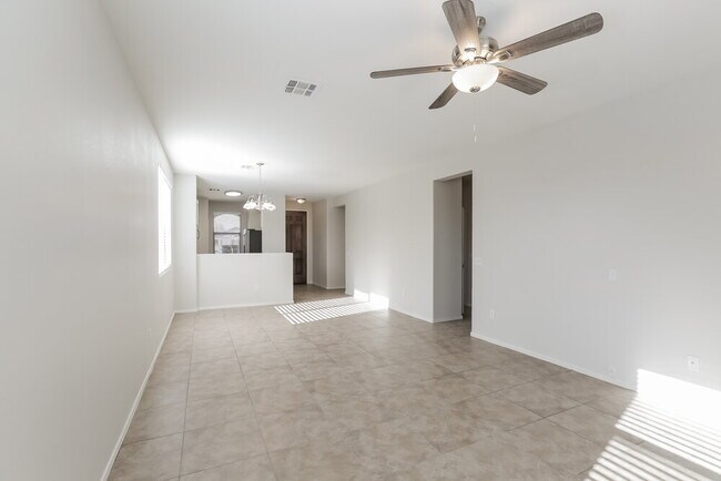 Building Photo - 2202 W Gold Dust Ave