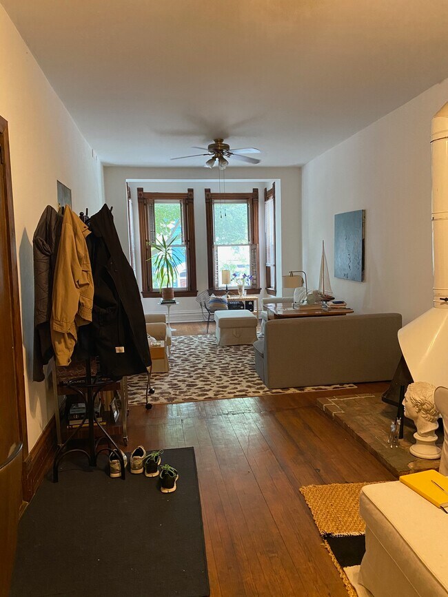 Foto del edificio - 1720 N Hudson Ave