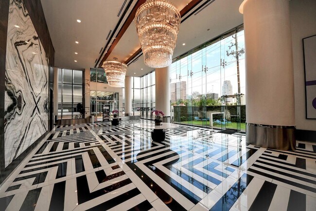 Foto del edificio - 4521 San Felipe St