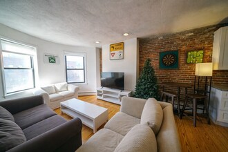 Building Photo - 616 Columbus Ave