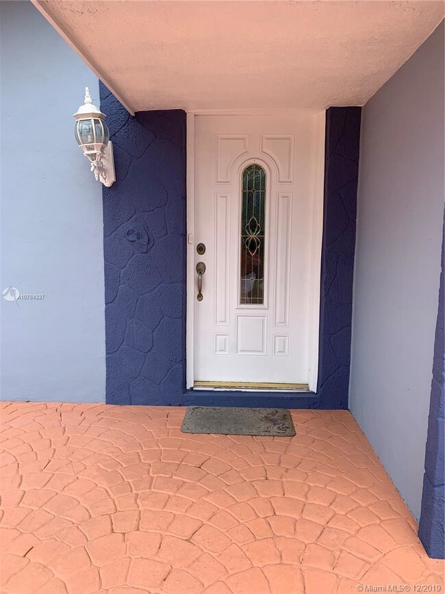 Foto del edificio - 2555 NW 105th Ln