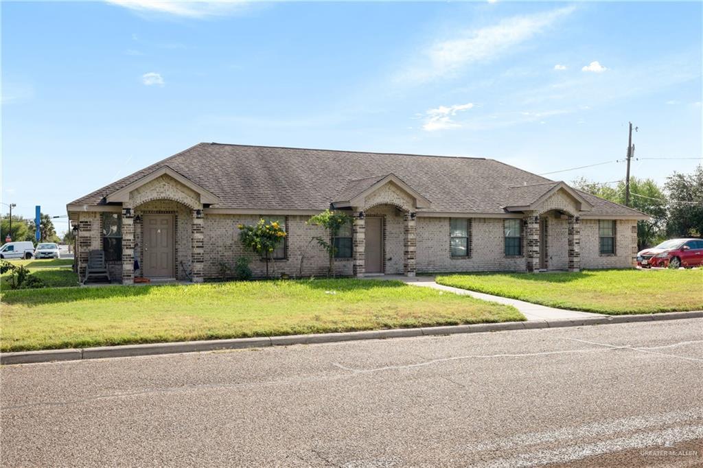129 Delma St Unit B, Weslaco, TX 78596 Room for Rent in Weslaco, TX