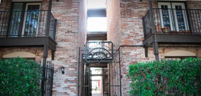 Foto del edificio - 6501 E Hill Dr