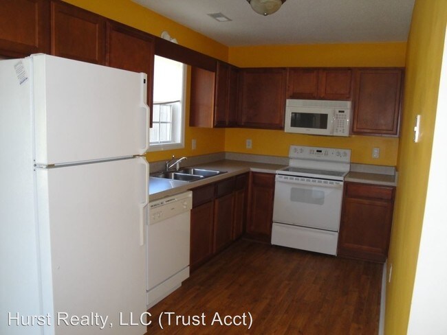 Building Photo - 176 Kelly Cir