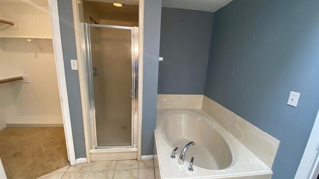 Building Photo - 3615 Windbriar Ct