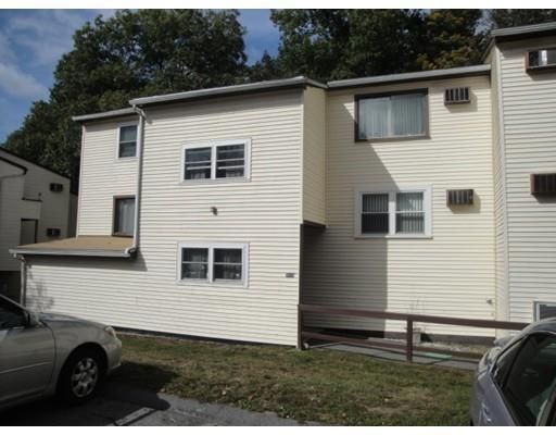 Condominium Building - 17 Mason Ct