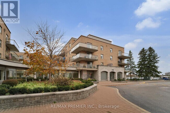Building Photo - 2502-2502 Rutherford Rd