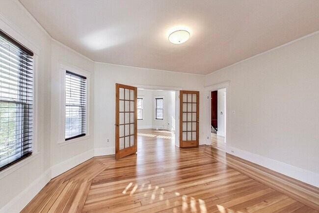 Foto del edificio - 183 Powder House Blvd