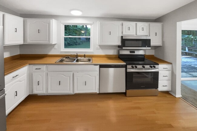 Building Photo - 9178 Budd Run Dr