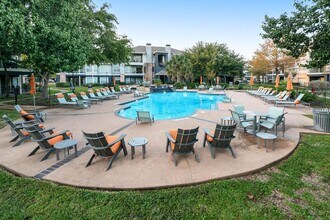 Hollister Place photo'