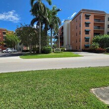 Building Photo - 1610 Presidential Way