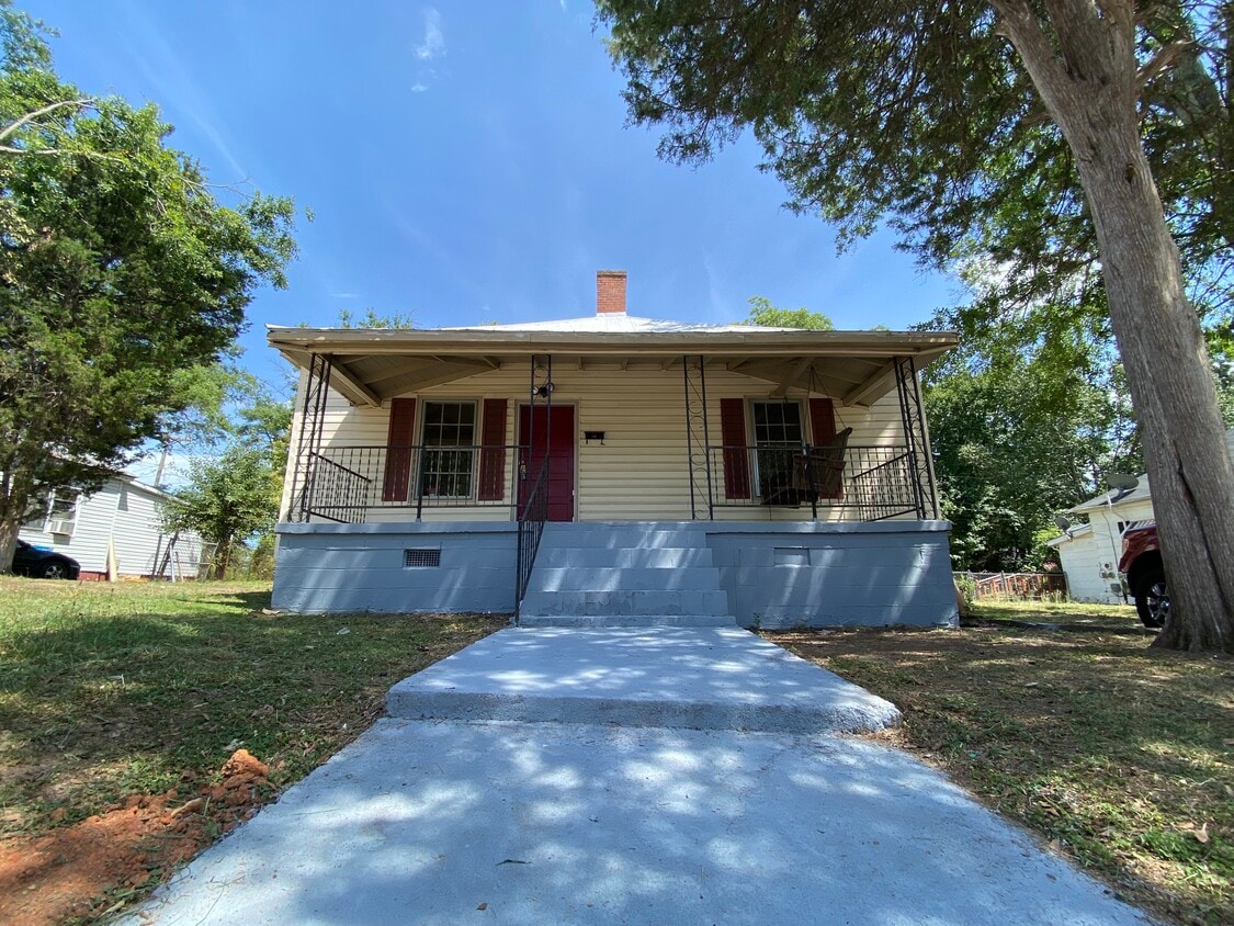 355 Wesley St, Spartanburg, SC 29303 House Rental in Spartanburg, SC