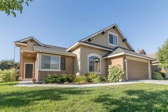 Building Photo - 5058 W Brunmier Dr