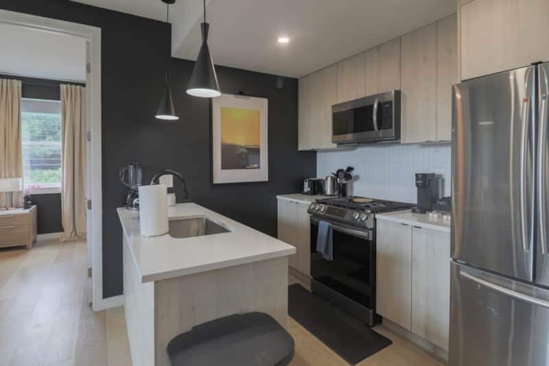 Photo - 1806 St NE - 09