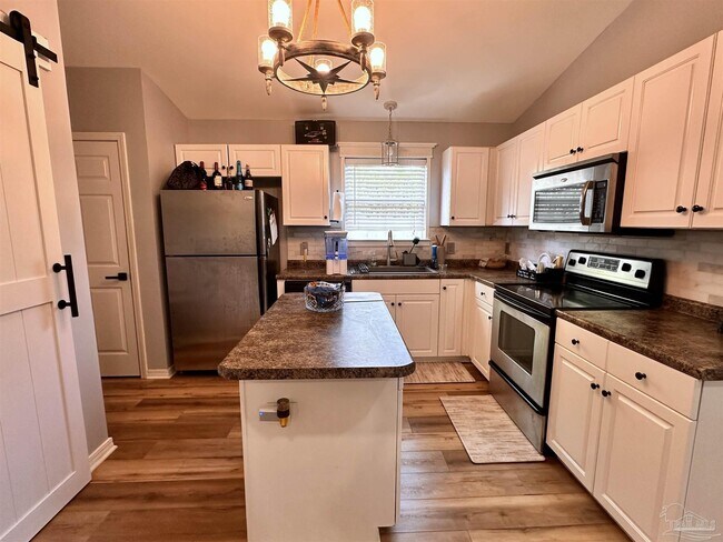 Foto del edificio - 346 Mizzen Ln