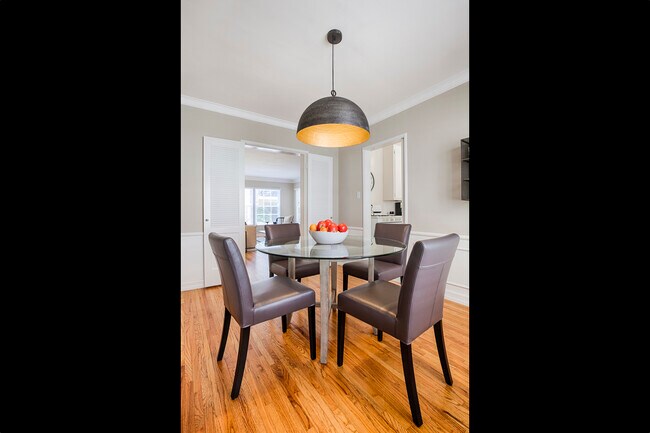 Dining Room - 1286 Devon Ave