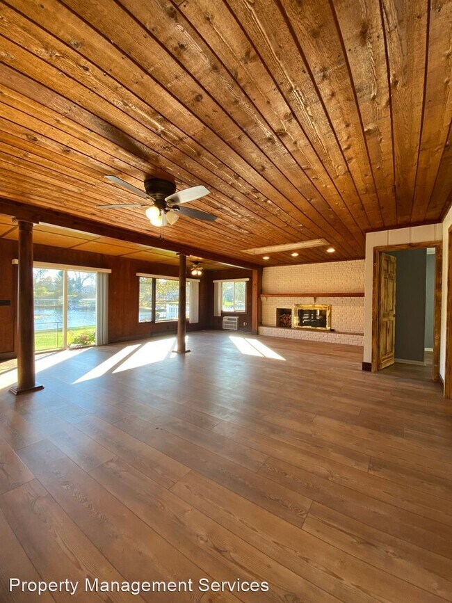Foto del edificio - 2 br, 1 bath House - 11900 N Rumpelstiltzk...