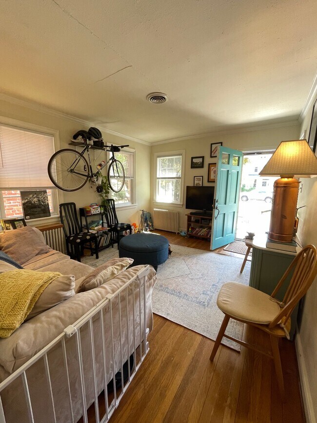 Foto del edificio - 3708 Ellwood Ave