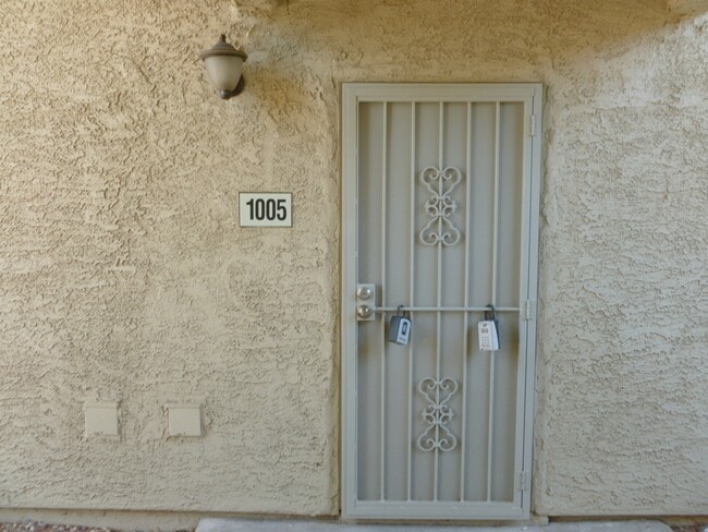 Building Photo - 7200 Pirates Cove Rd