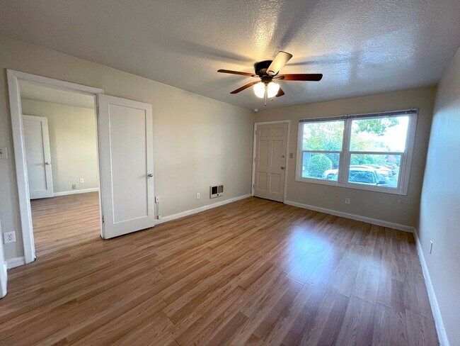 Foto del edificio - Bright 1 bedroom Woodlawn Apartment - Avai...