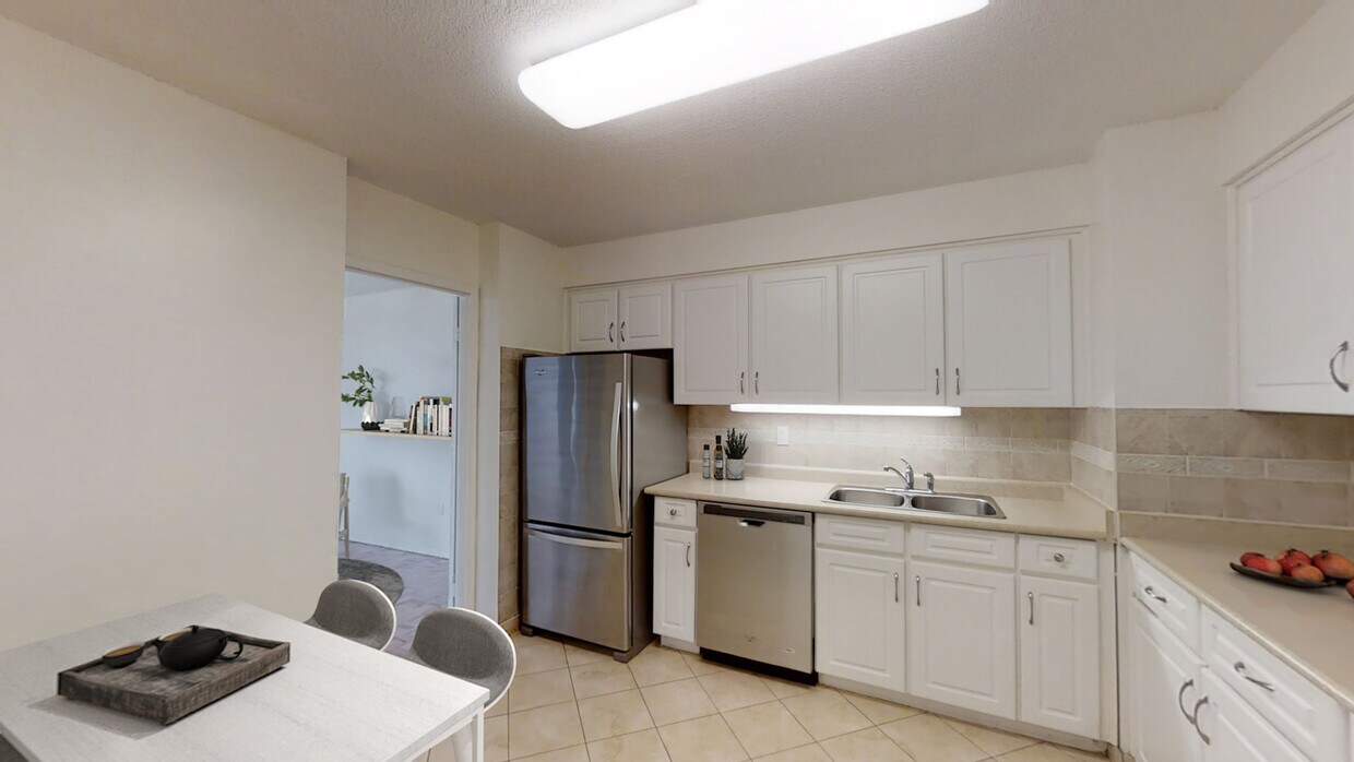 The Gates of Bayview 4001 Bayview Avenue Apartments 40014005