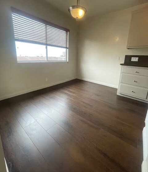 Foto del edificio - 1035 Cliff Drive