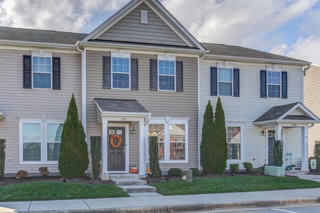 Building Photo - Townhome for rent