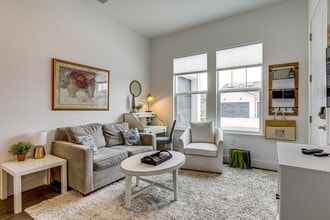 Building Photo - 4335 Hooded Crow Cir